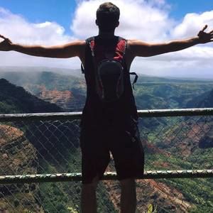 Meet your Posher, Derek